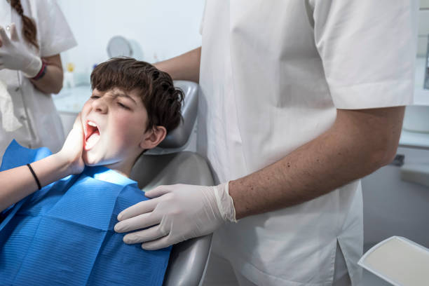 Best Broken or Cracked Tooth Emergency Dentist in Lynn, MA